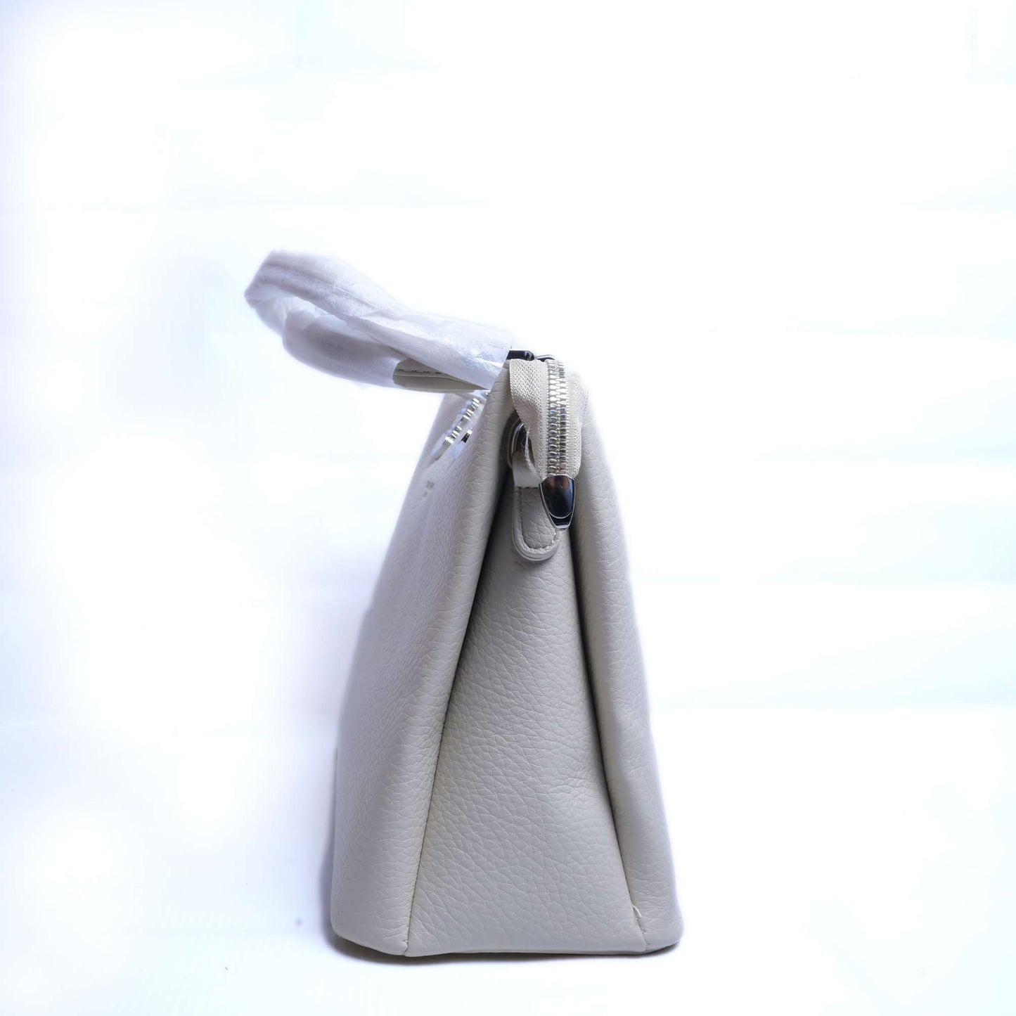 Lightweight Grey Leather Bag with Multiple Compartments – Organized Elegance by El Rosey