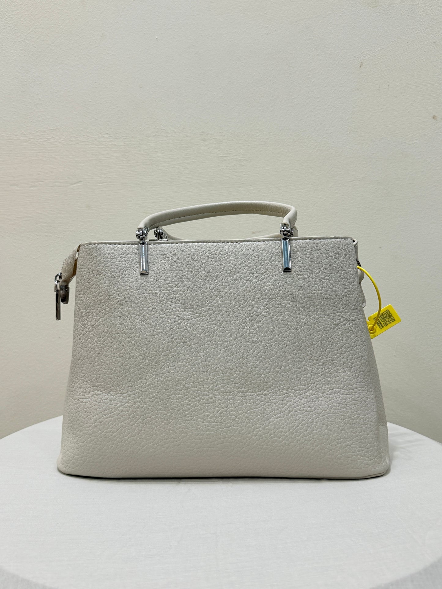 Lightweight Grey Leather Bag with Multiple Compartments – Organized Elegance by El Rosey