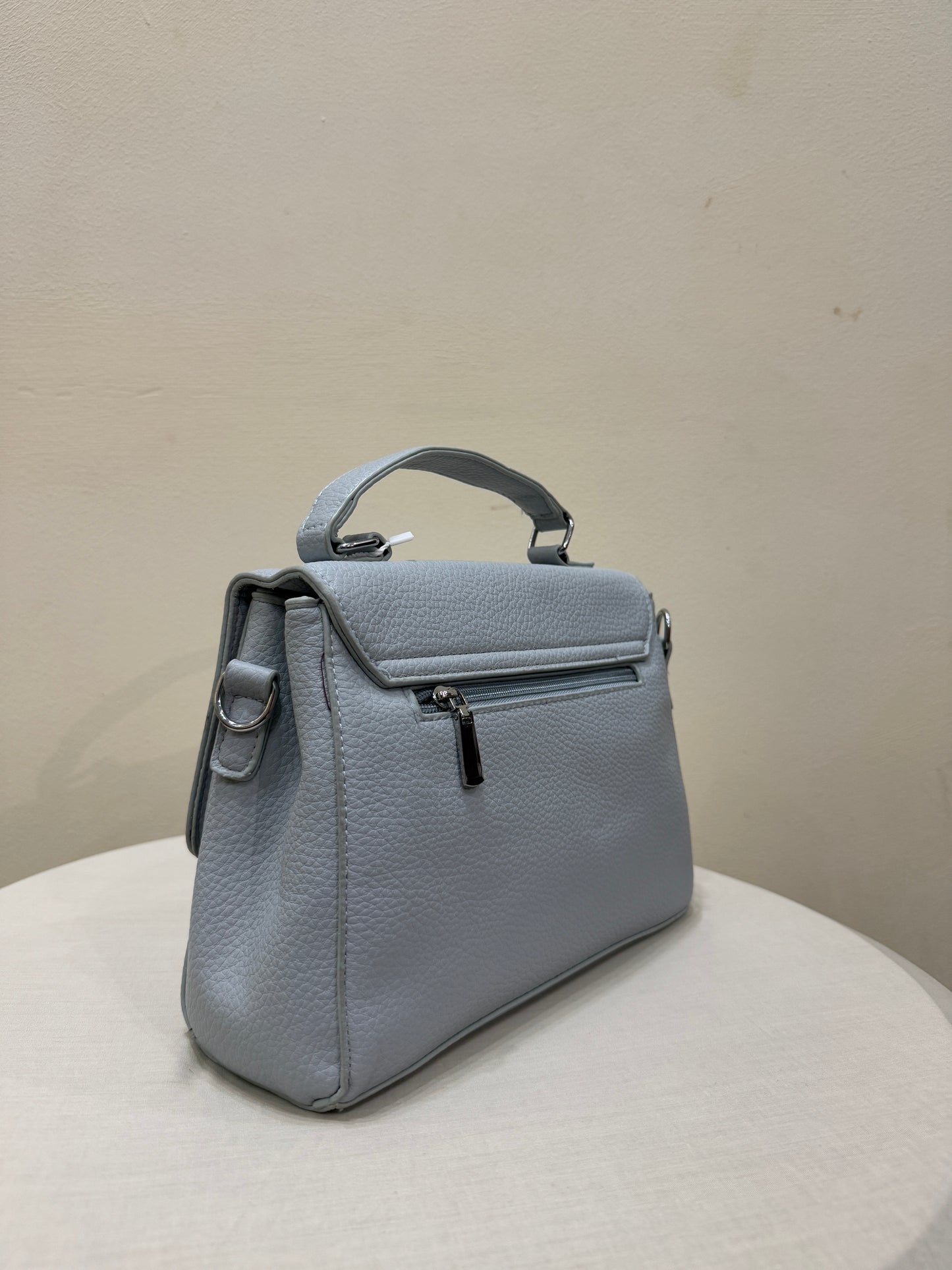 Premium Gray Leather Women Bags-Look Flap Closure Handbag - Minimalist Style